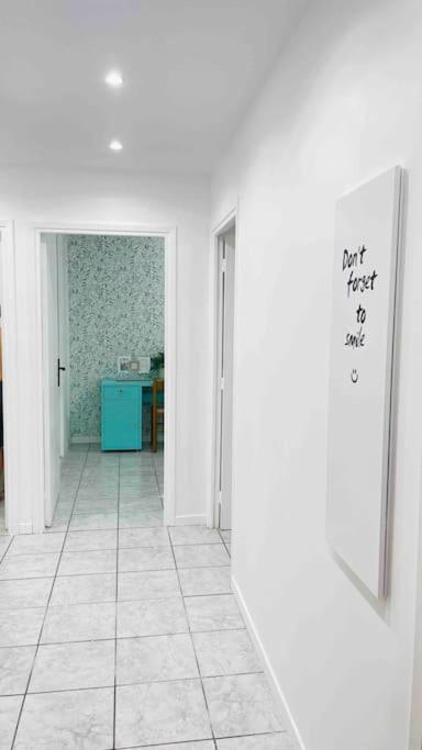 Appartement F3 Lumineux - Tres Proche De La Mer à Nice Extérieur photo